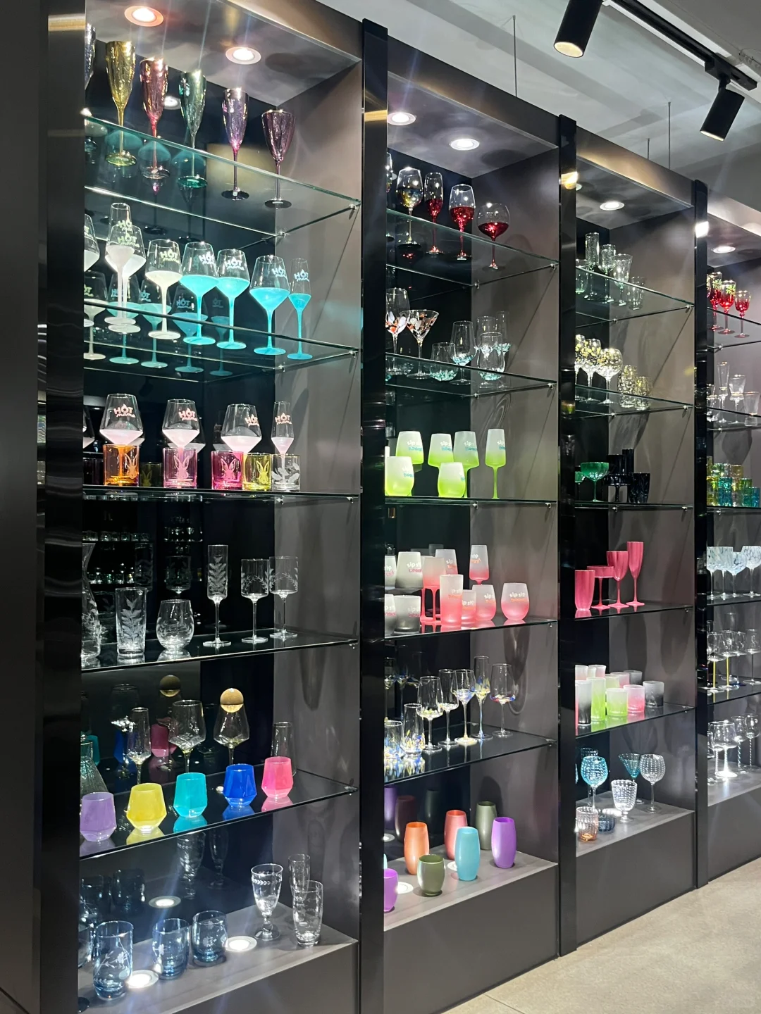 祁县玻璃器皿之都| 美到失语！