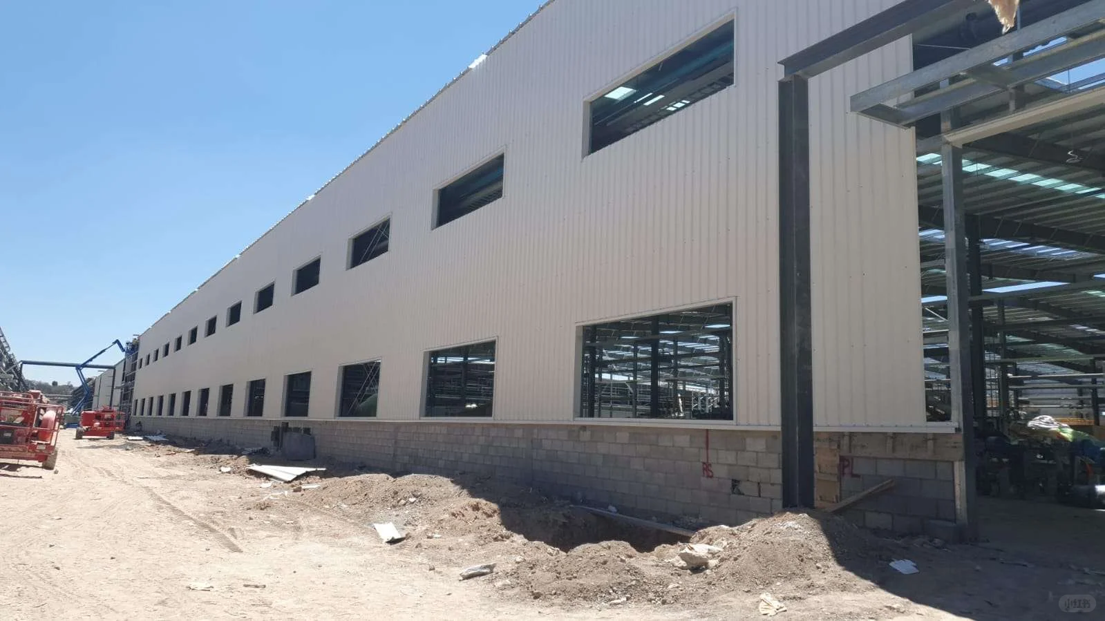 墨西哥钢结构厂房装修！