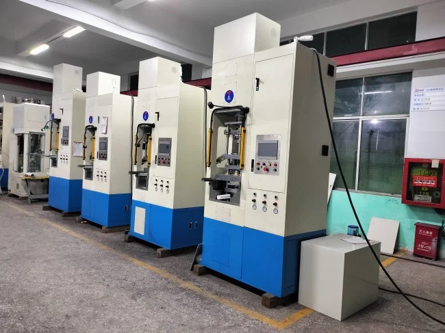 硬质合金粉末成型机