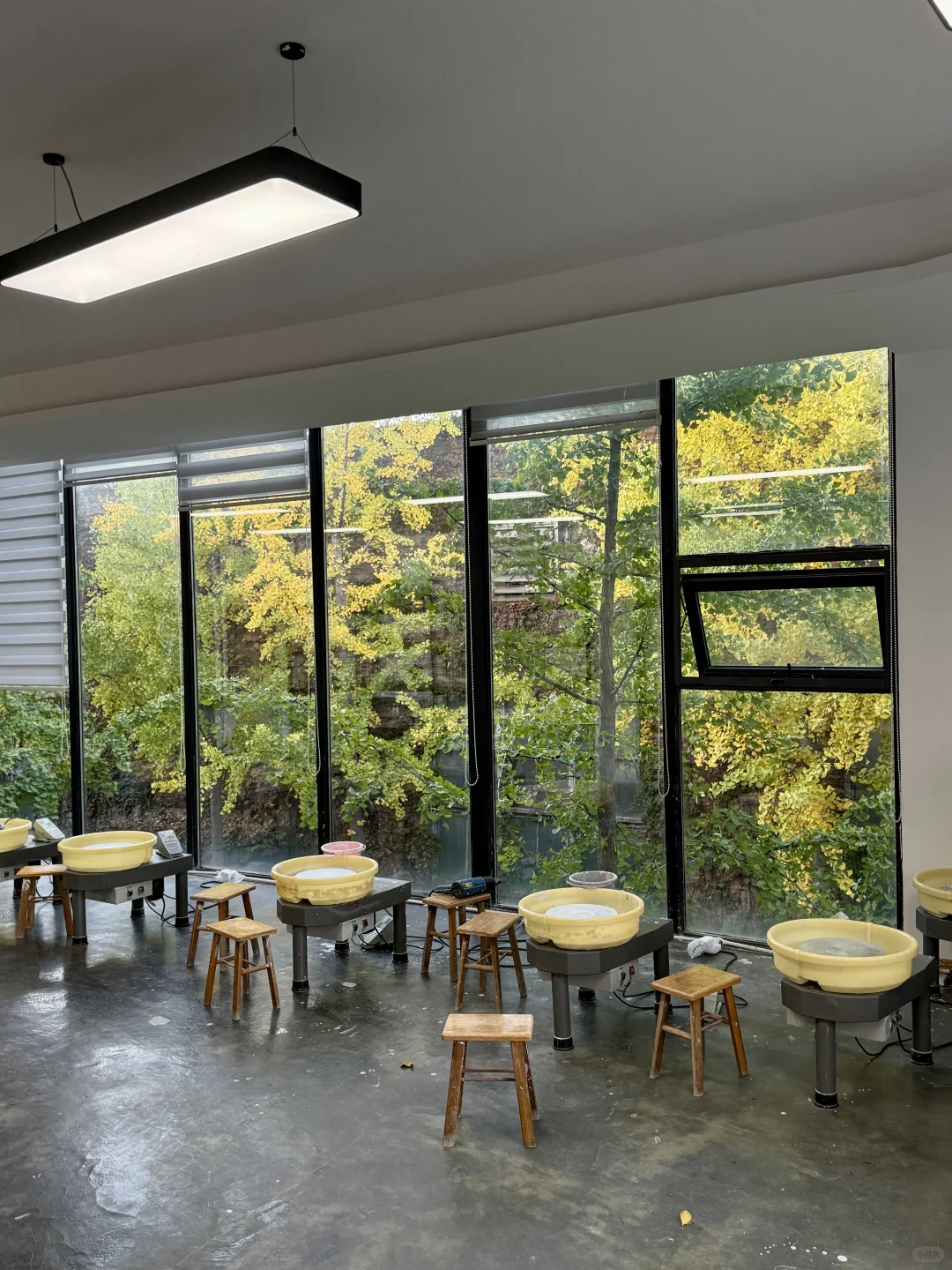 秋日陶艺初体验｜窗外银杏黄，手里泥碗香?