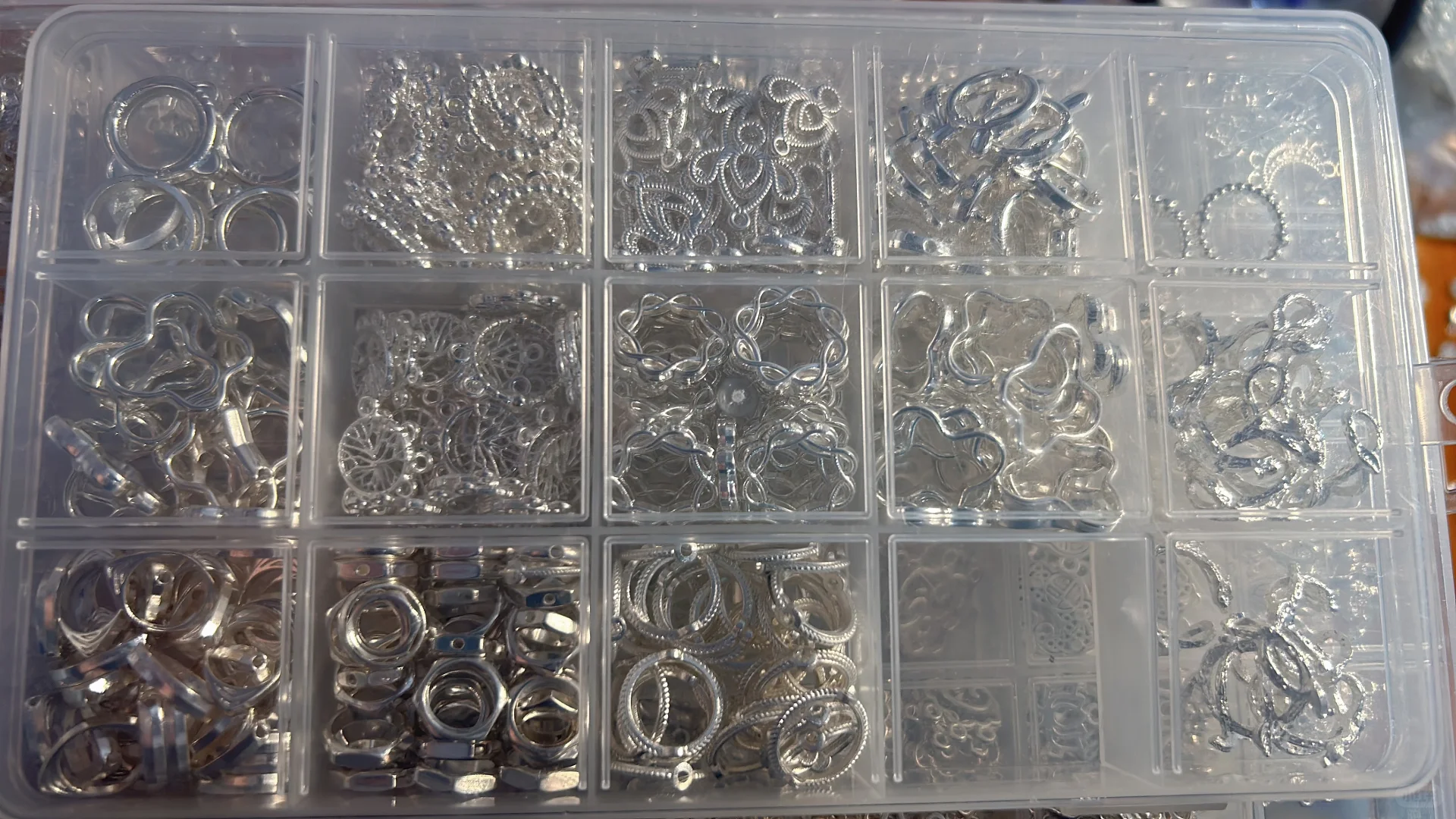 合金配件冰山一角