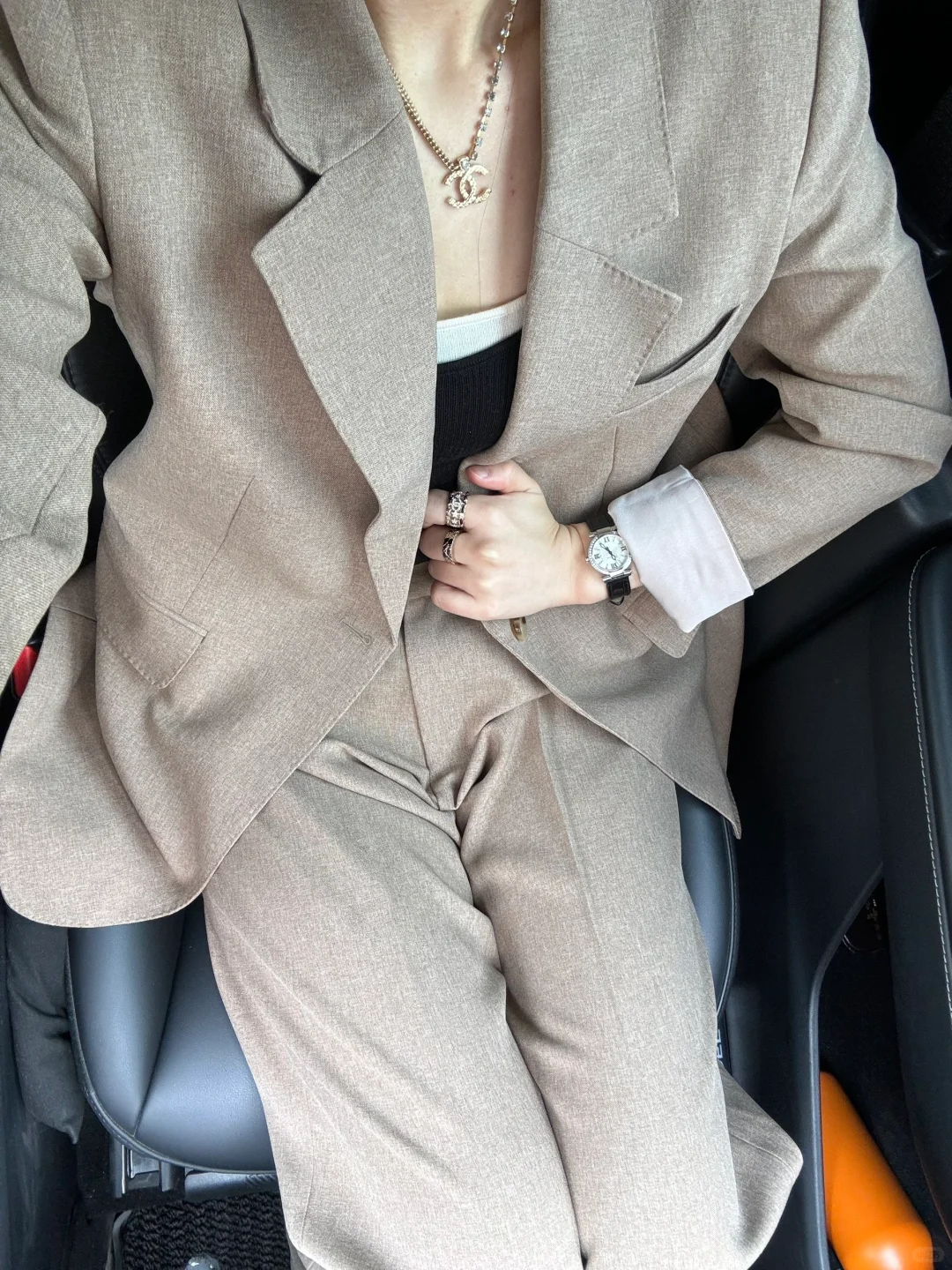 ?套装加身 智感满满