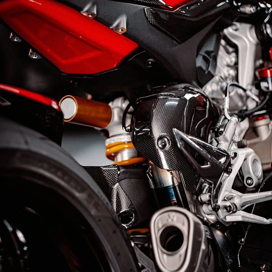 杜卡迪 V4s 升级天蝎排气
