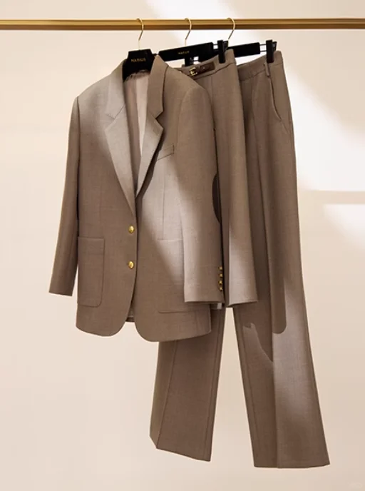 Marius✖️Nikke丨人生西装可以是她