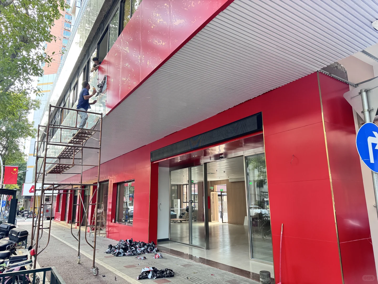 店铺装修 深圳地区广告安装 发光字招牌、LED