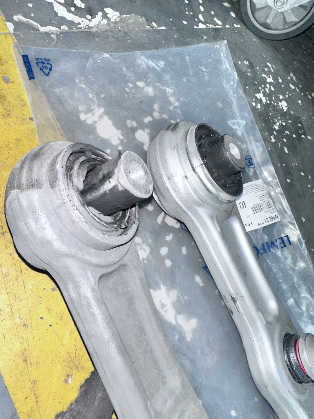 奔驰E300L(W213)核心部件更换指南