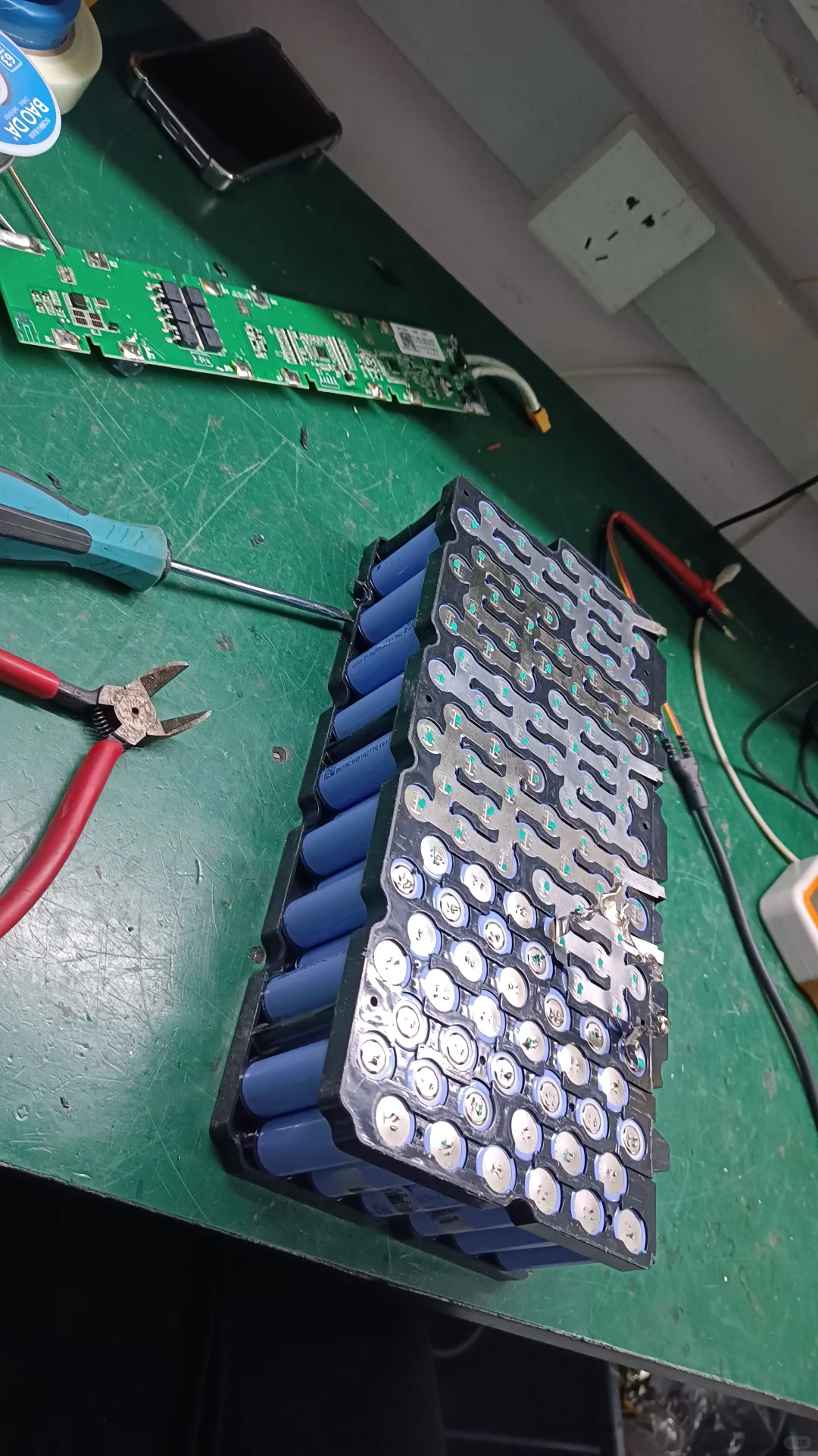 小牛电动车锂电池维修