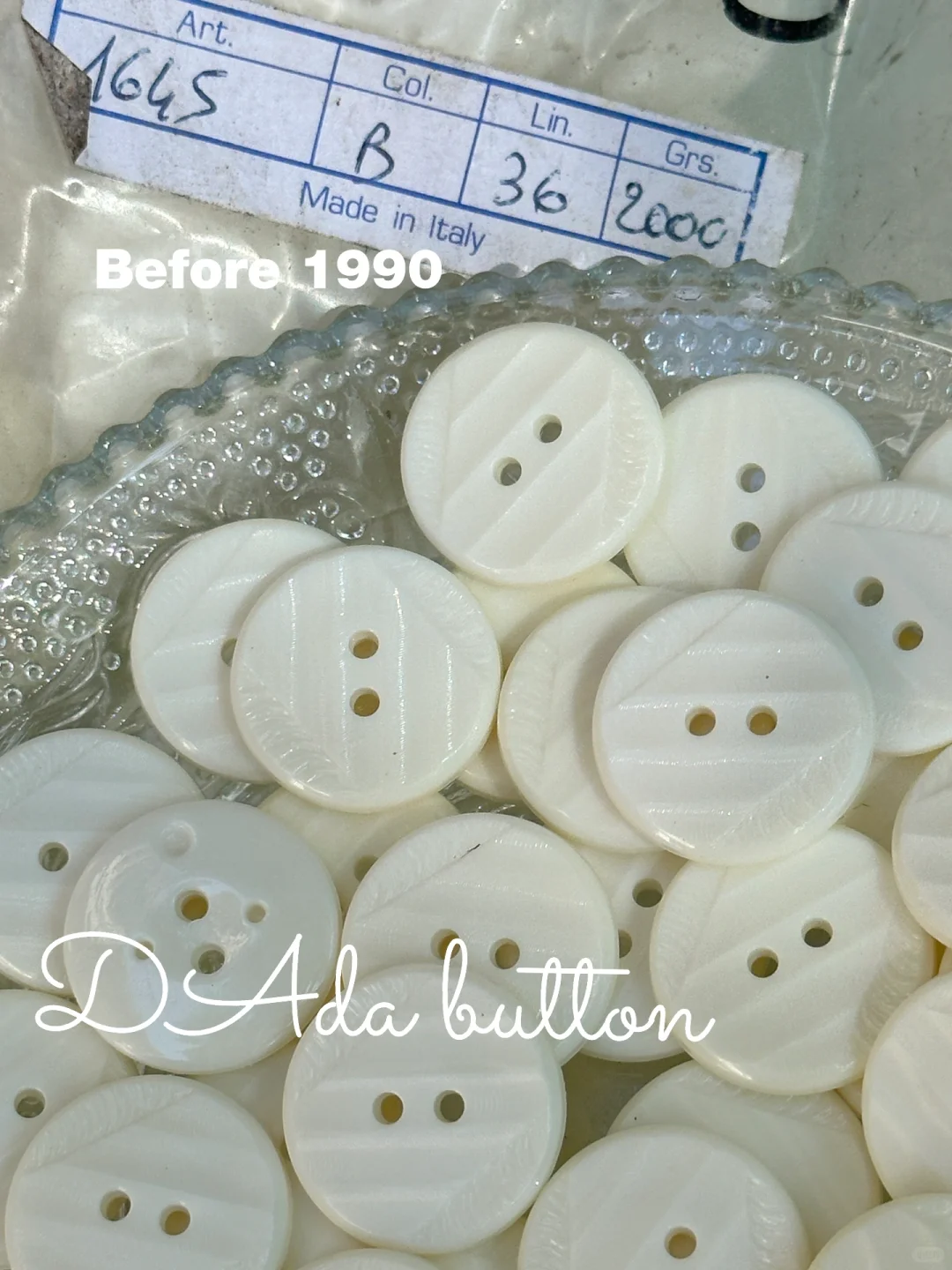 意大利古董白压纹树脂纽扣 让时光停下来