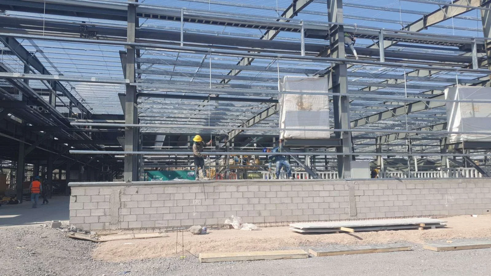 墨西哥钢结构厂房装修！