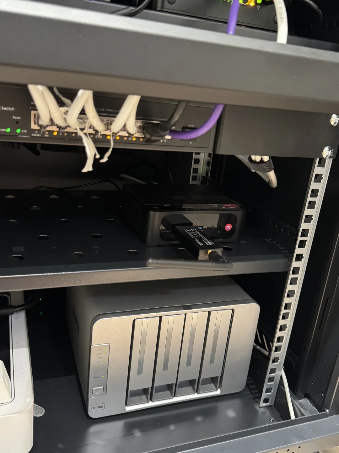 家庭机柜Homelab搭建全攻略?男人的快乐柜