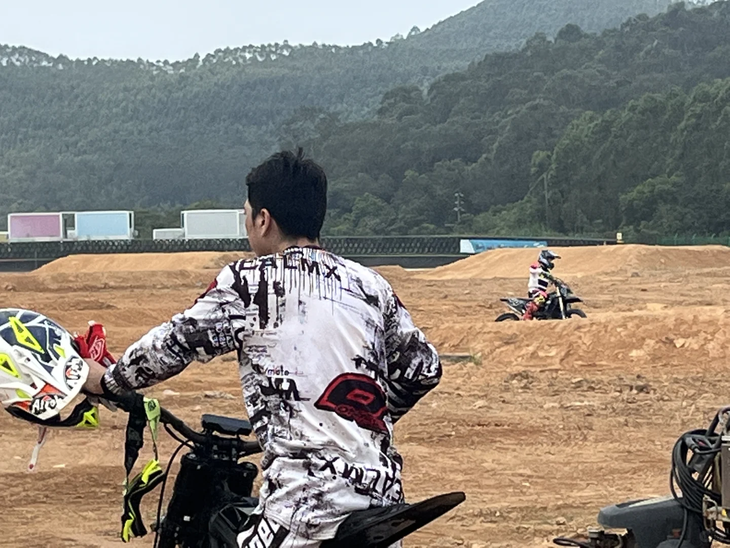 江门摩托“中国芯”领跑全球新赛道，破夕阳局