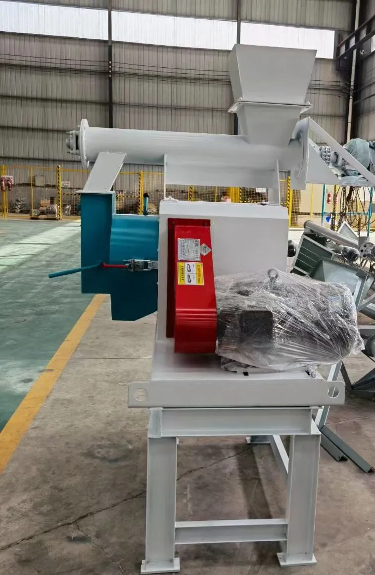 环模颗粒机：养殖场饲料加工制粒设备