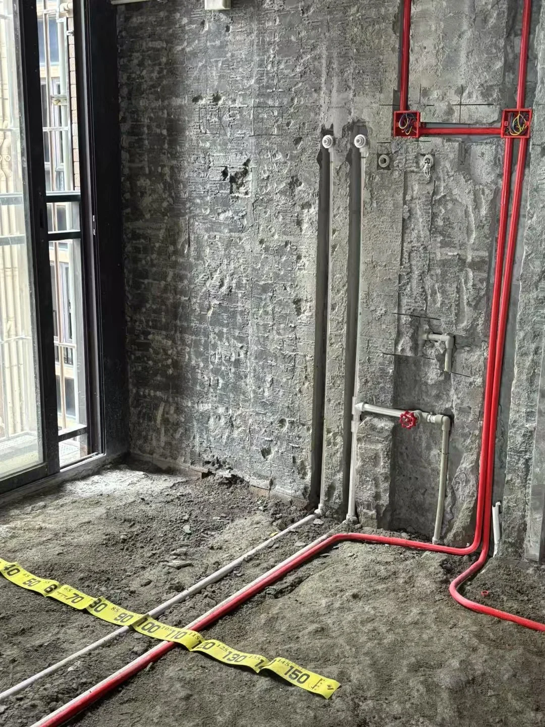 水管打压测试，师傅说水压过高