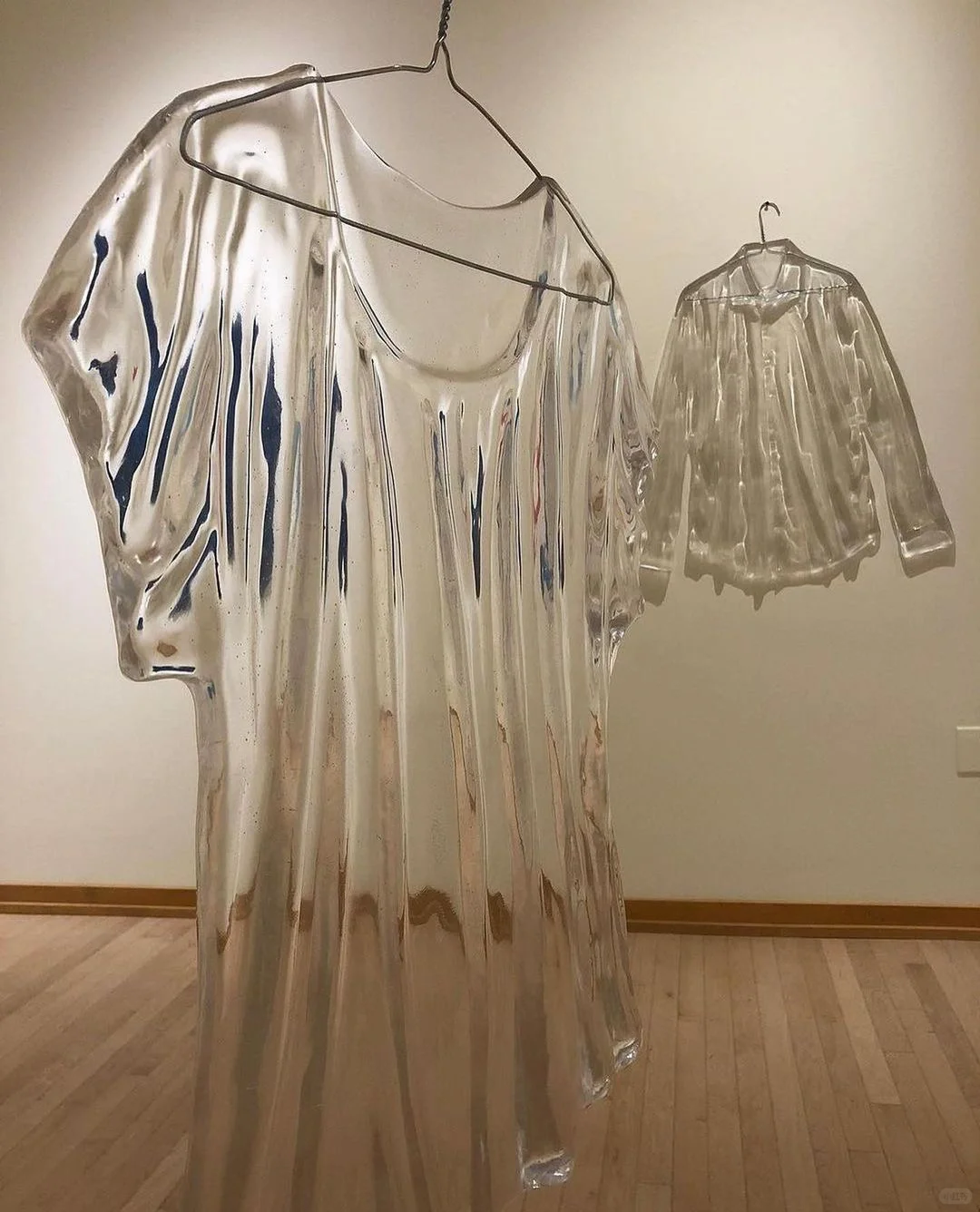 来自艺术家Chris Bakay透明树脂雕塑