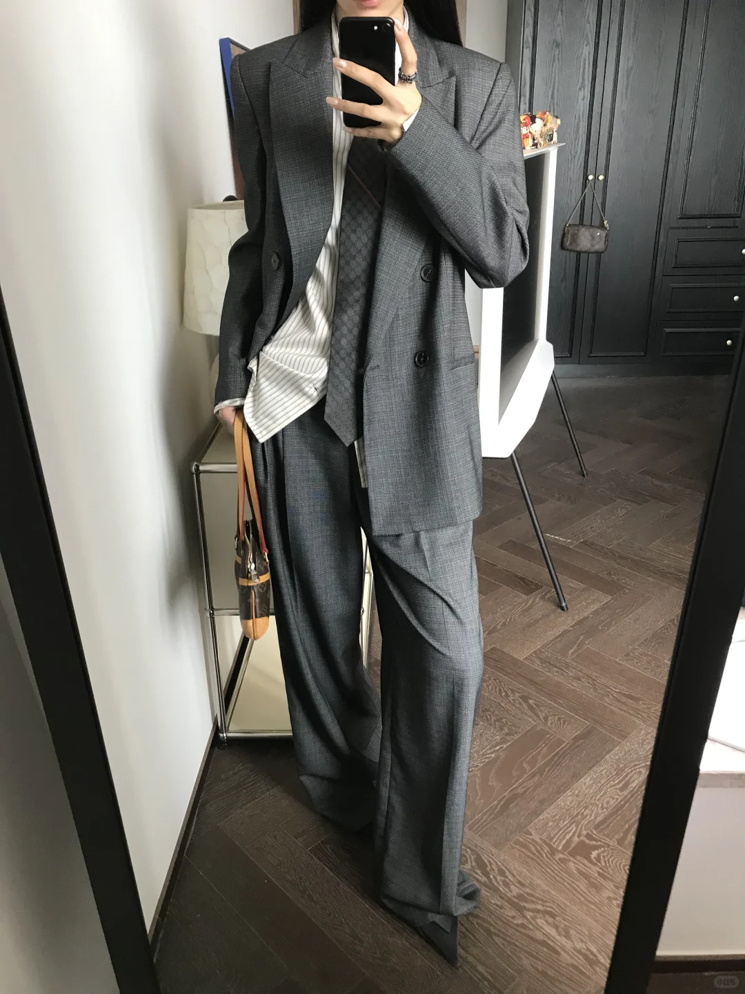 zara你YSL本L吧！硬朗冷冽高智感大女主