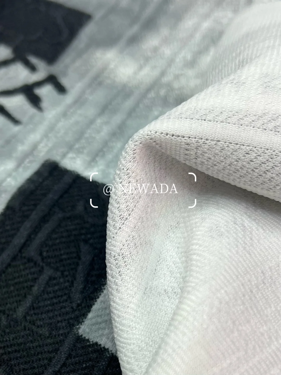 好大的字母啊！