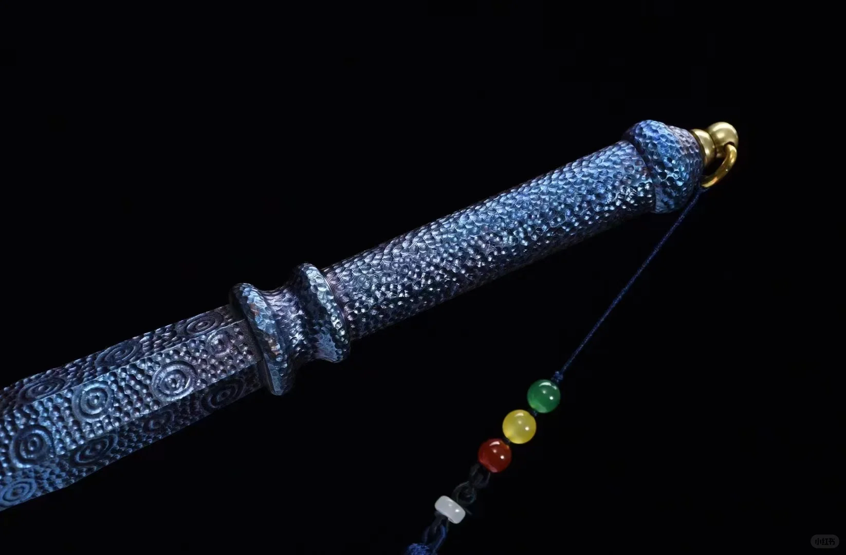 钛合金裁决作品全长：34cm 柄长：13cm 直