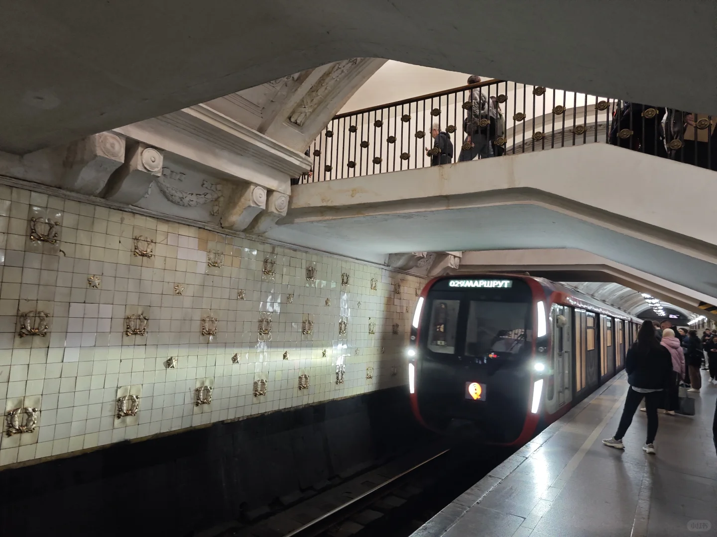 原来俄罗斯地铁红场都不用安检