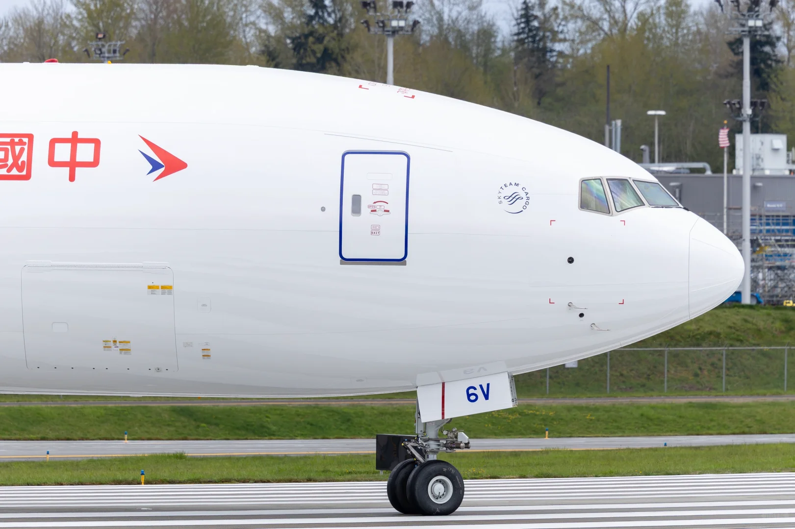 順飛哦 中貨航最新波音777F貨機 順利交付?