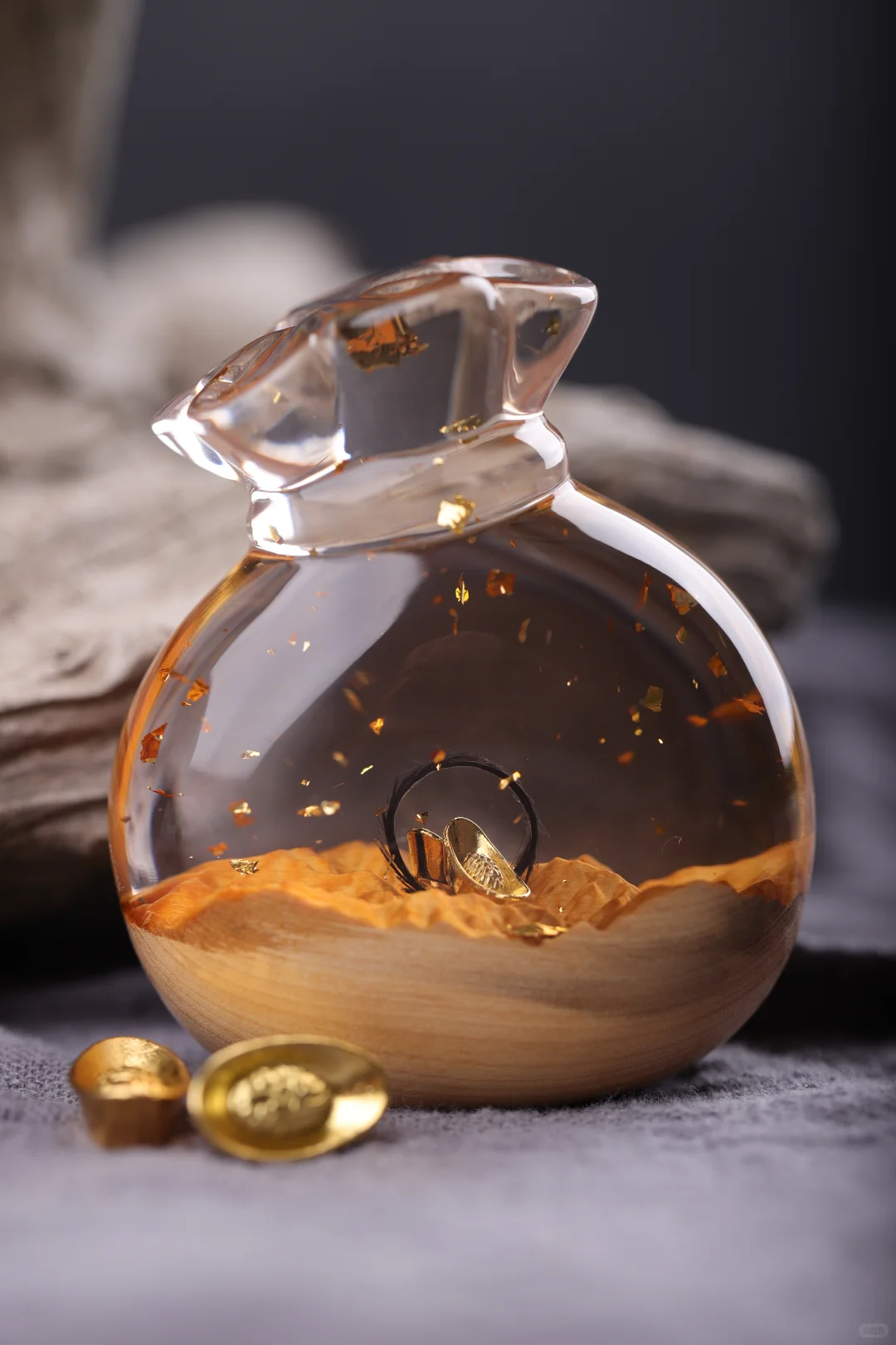 小钱袋?看清!里面是小宝宝胎发!