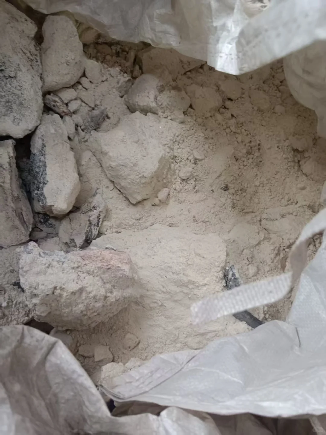 回收刚玉拆炉料