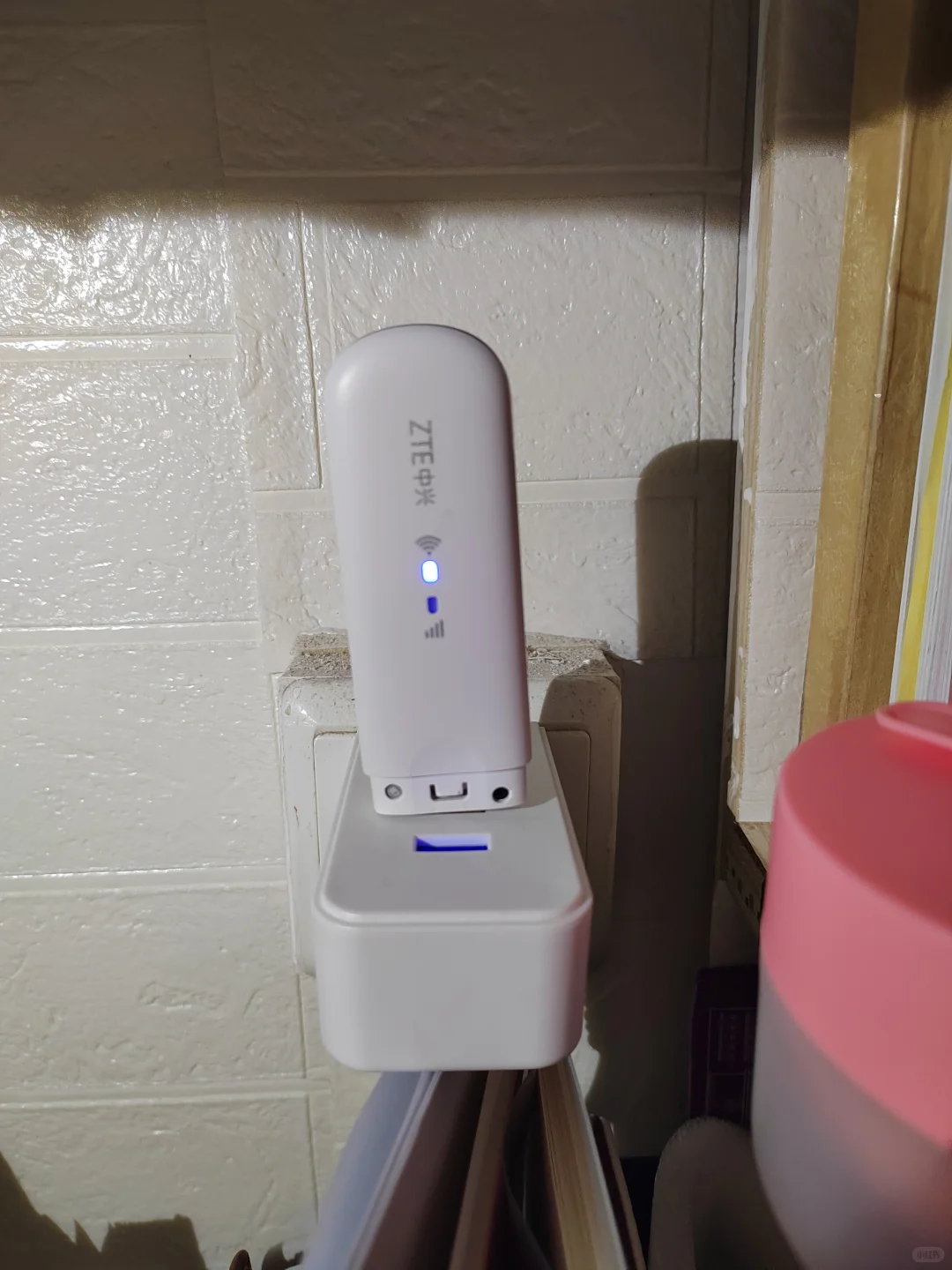 可插卡的移动WiFi