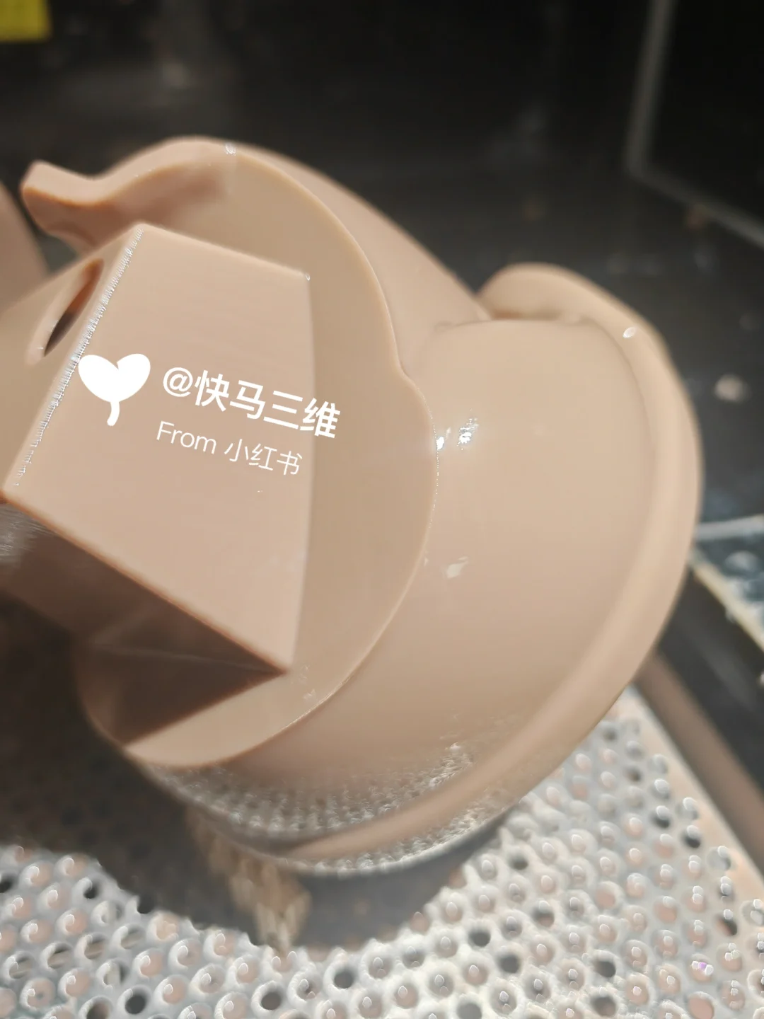 东莞工厂3d打印高精度棕色树脂层厚0.05mm