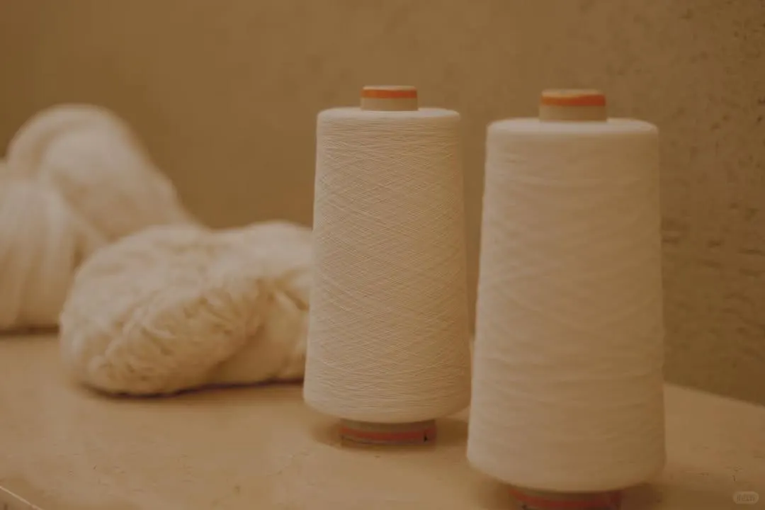 独一无二的捻线技术 SUPER ZERO 朦胧纱