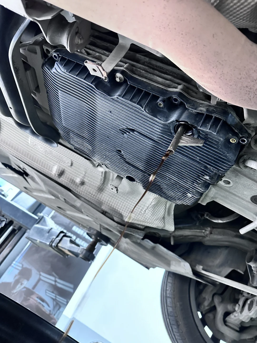 奔驰E300L(W213)核心部件更换指南