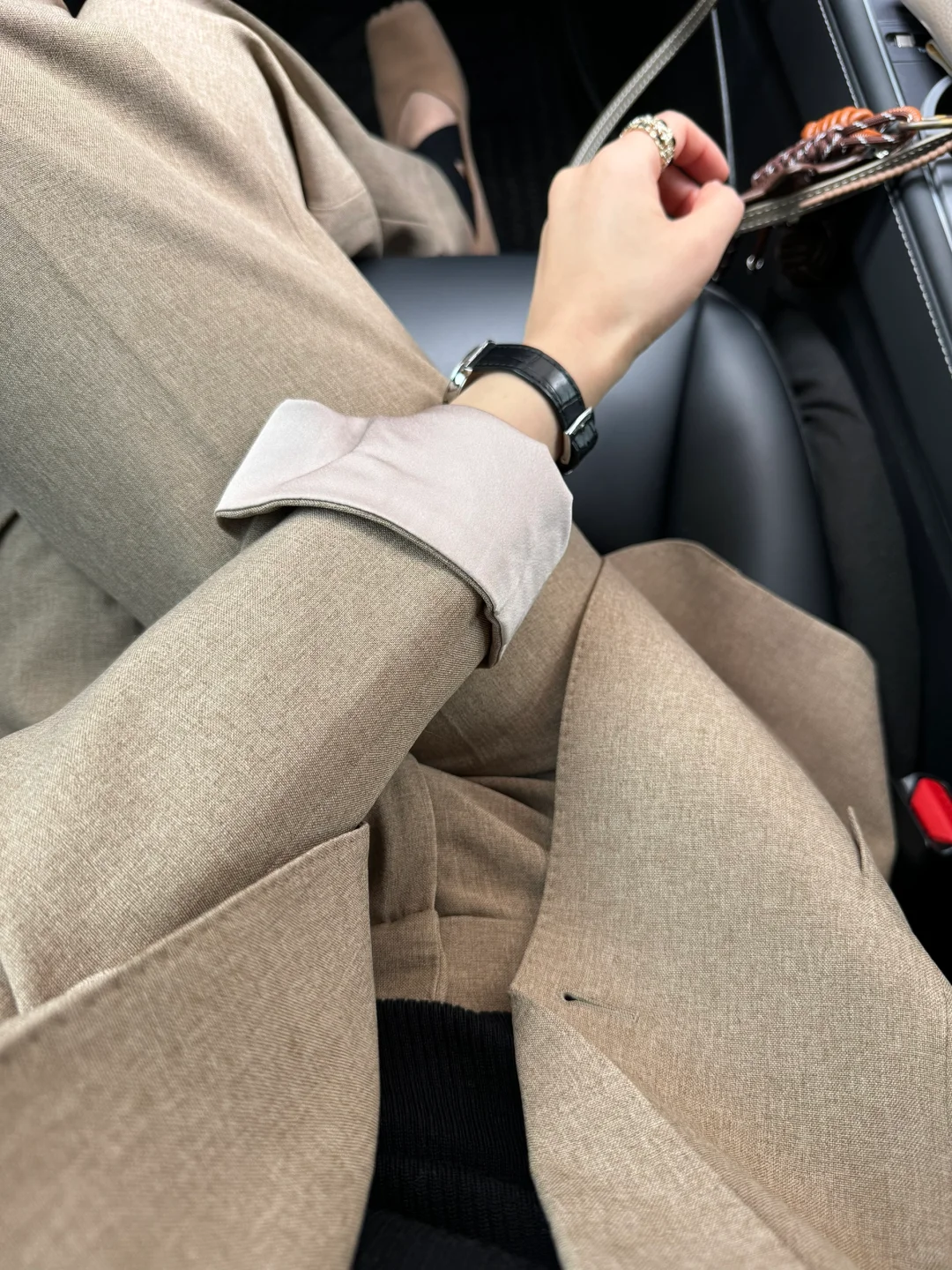 ?套装加身 智感满满