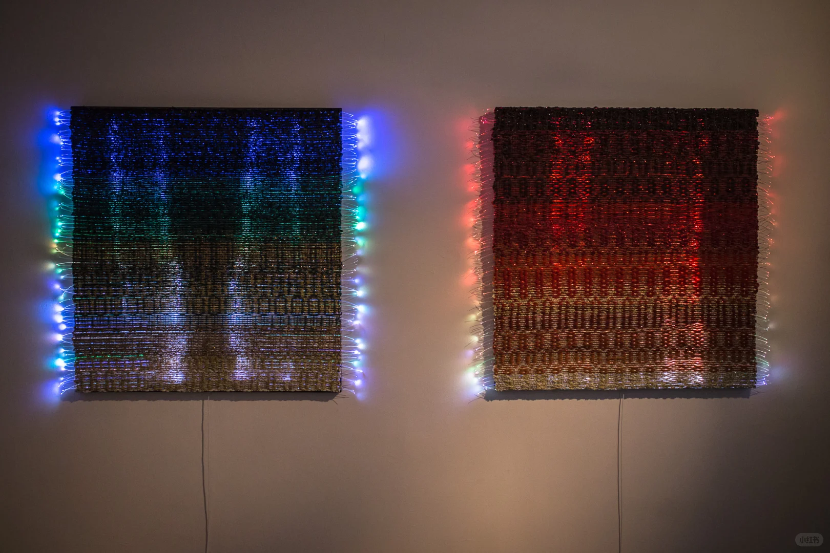 ✨：当传统编织遇上未来科技（光纤➕提花=?