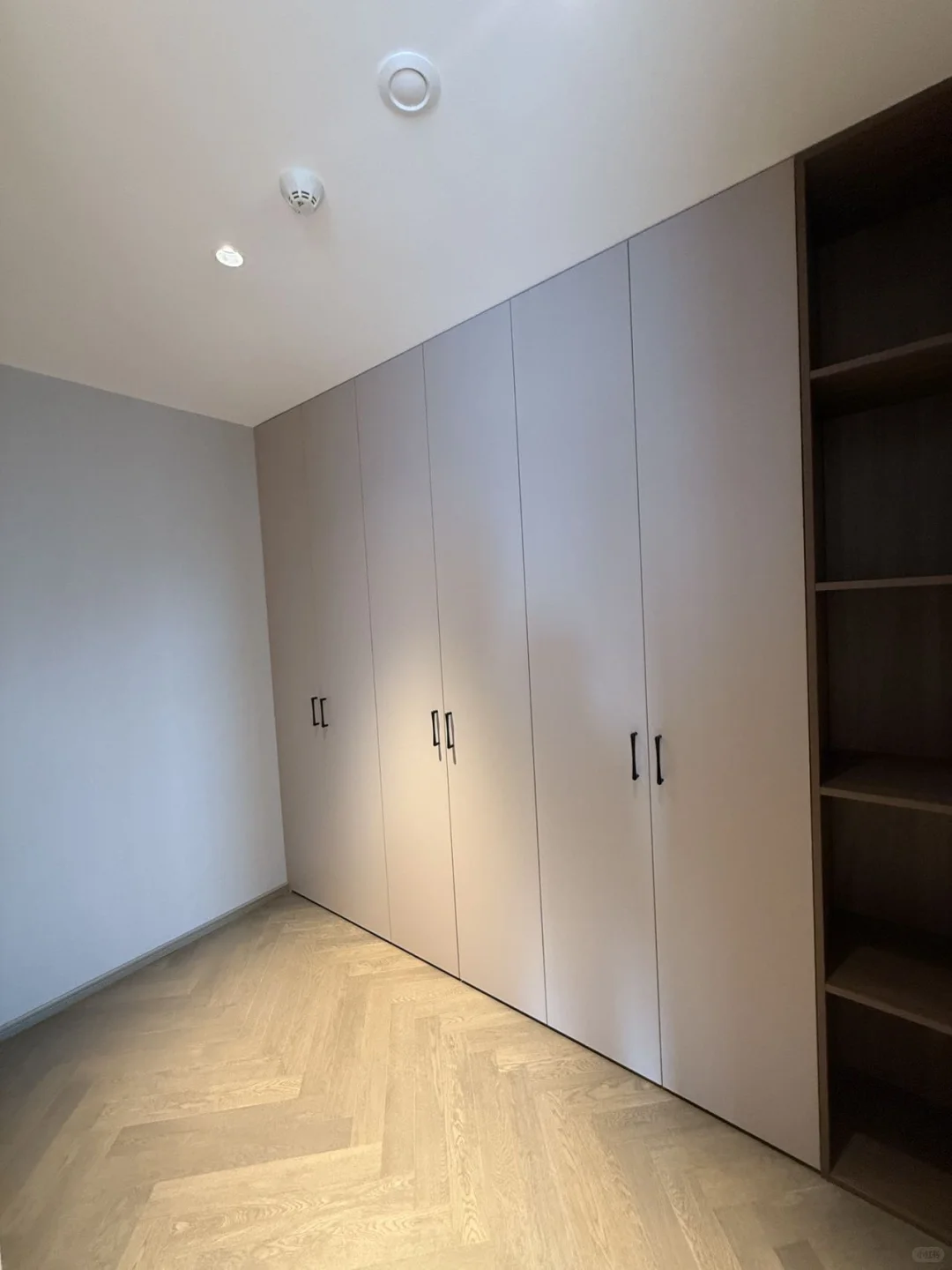 观宸云幕·171㎡现代风4房出租｜智能家居豪装