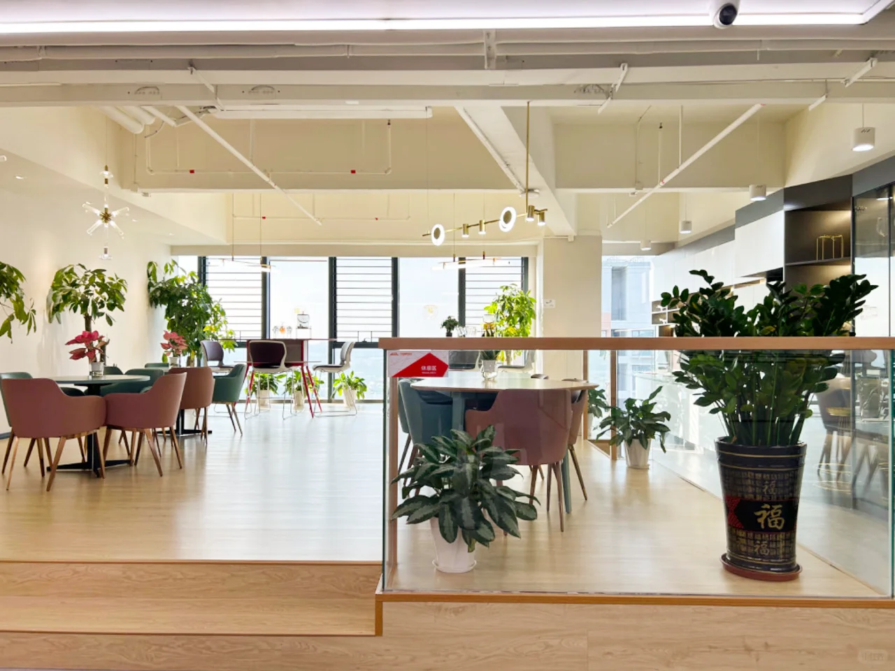 在空运货代公司上班是什么体验？