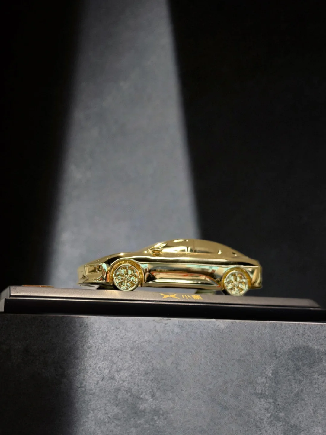 MONA上新！这有点太帅了吧！