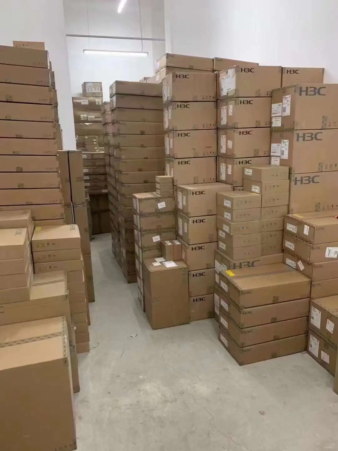 交换机，防火墙，路由器网络设备！