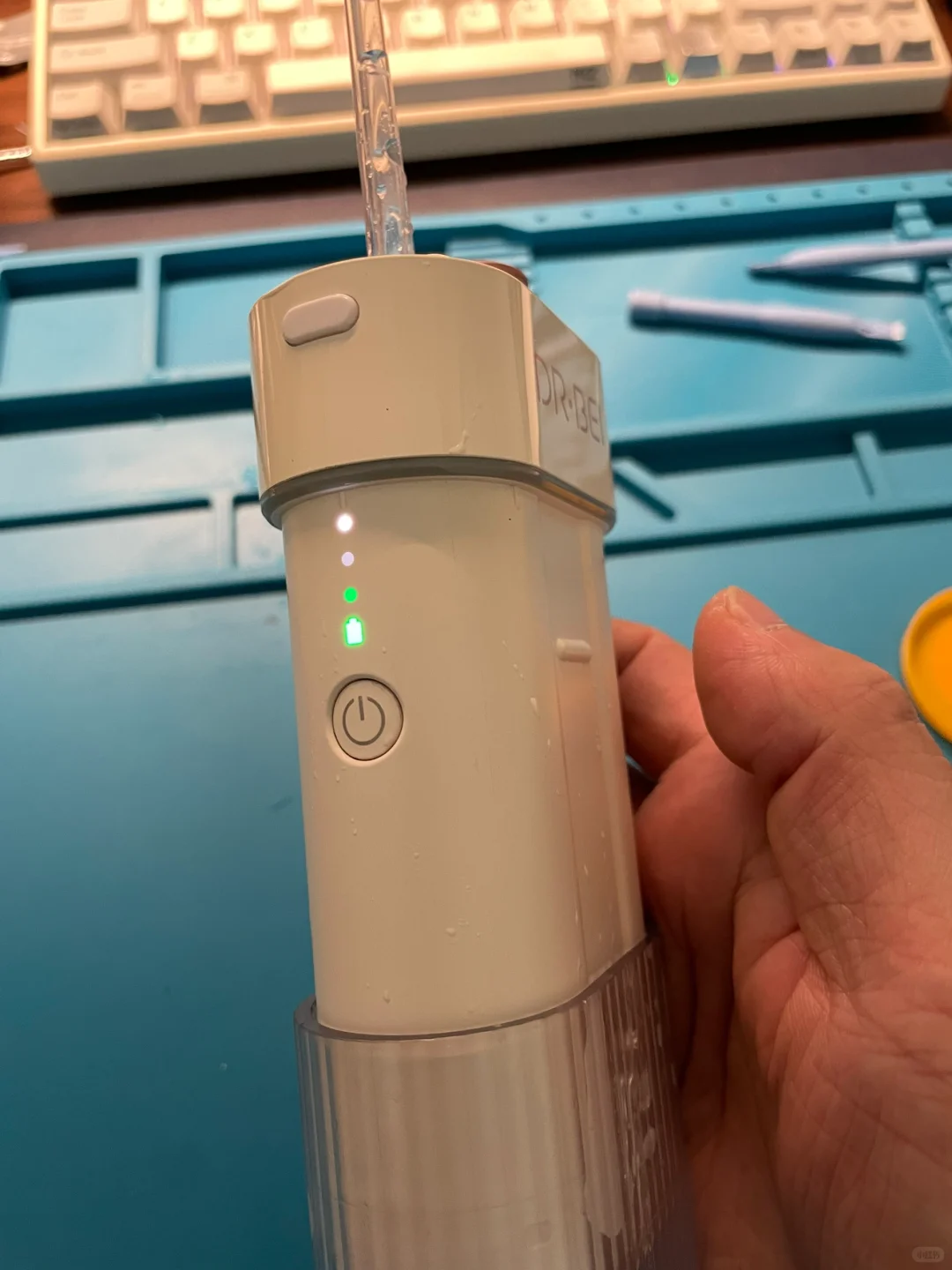 洗牙器维修换电池