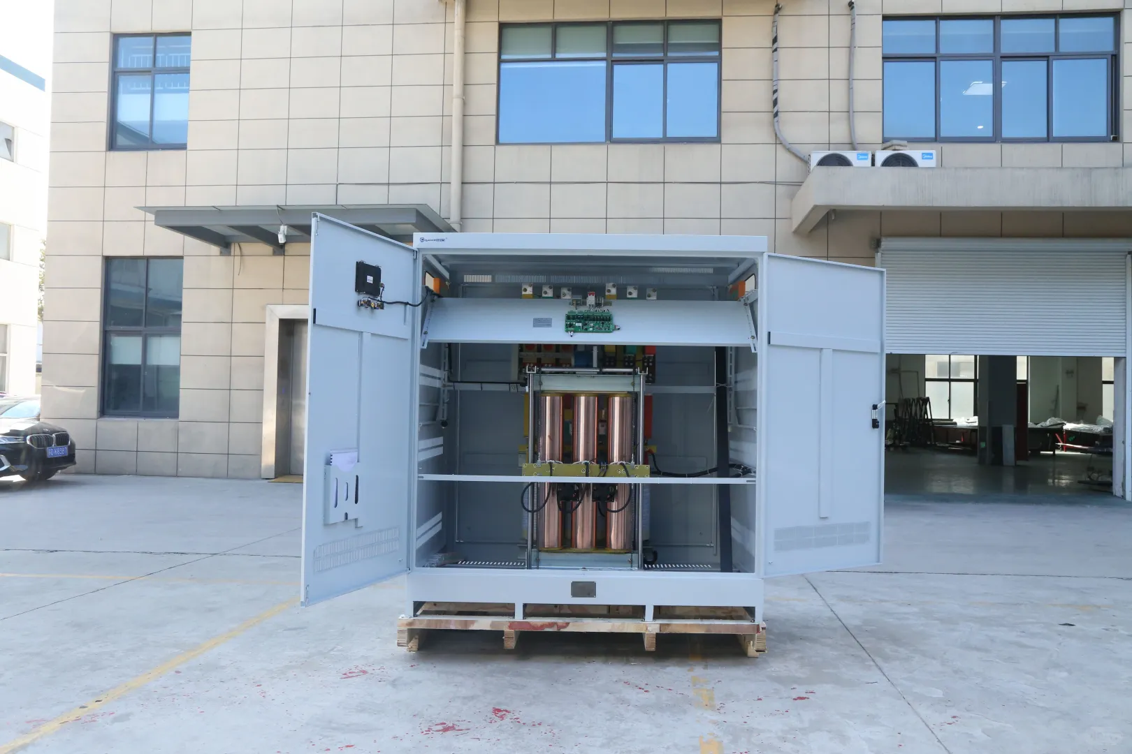 800千瓦用多大稳压器？？