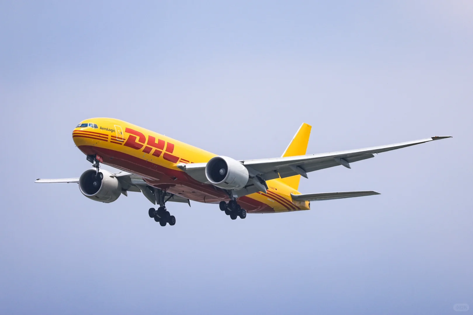 关键时刻出了光：AeroLogic的DHL B777F