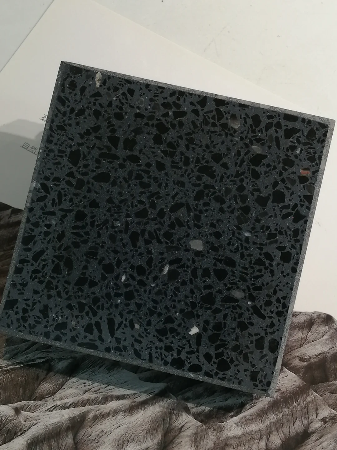 （不开裂的黑色骨料水磨石预制板现货款分享