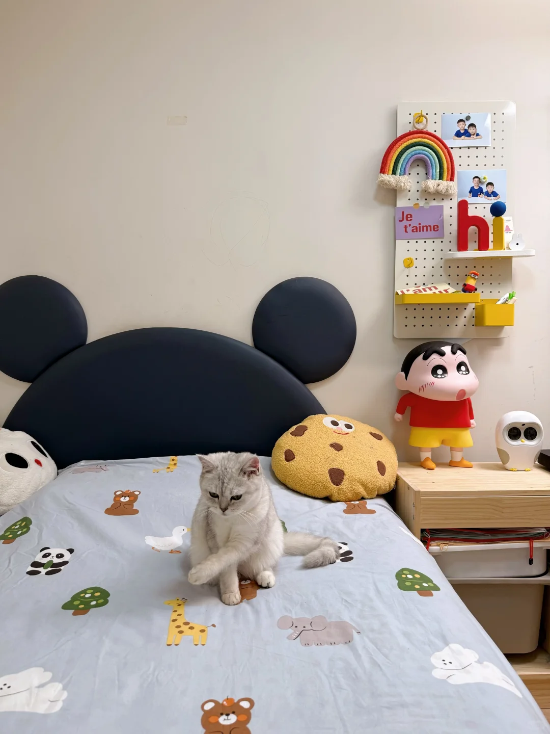 装修不听劝❓❗️客厅盖了个无窗小卧室