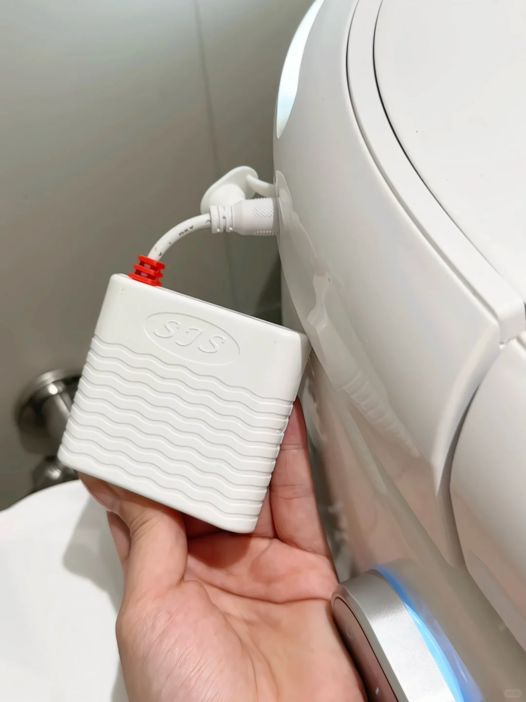 网购轻智能马桶初体验!安全下车