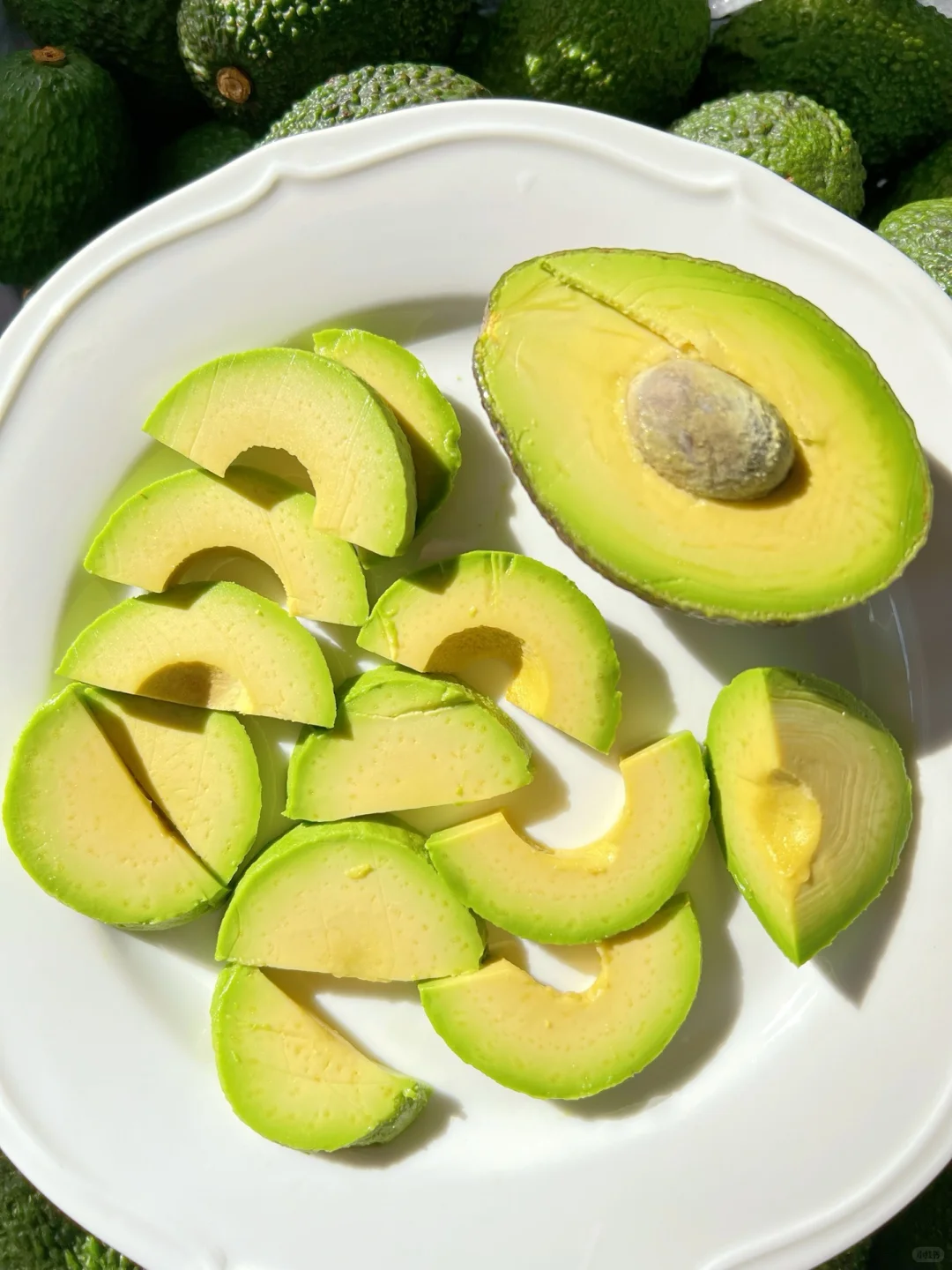 国产牛油果成熟啦!唯一缺点:季节限定!