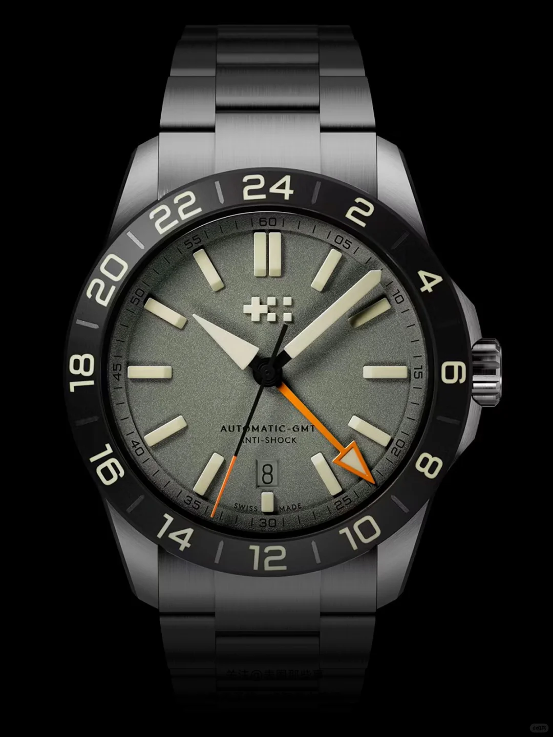 这夜光太炸了——CW打造平价工具表王