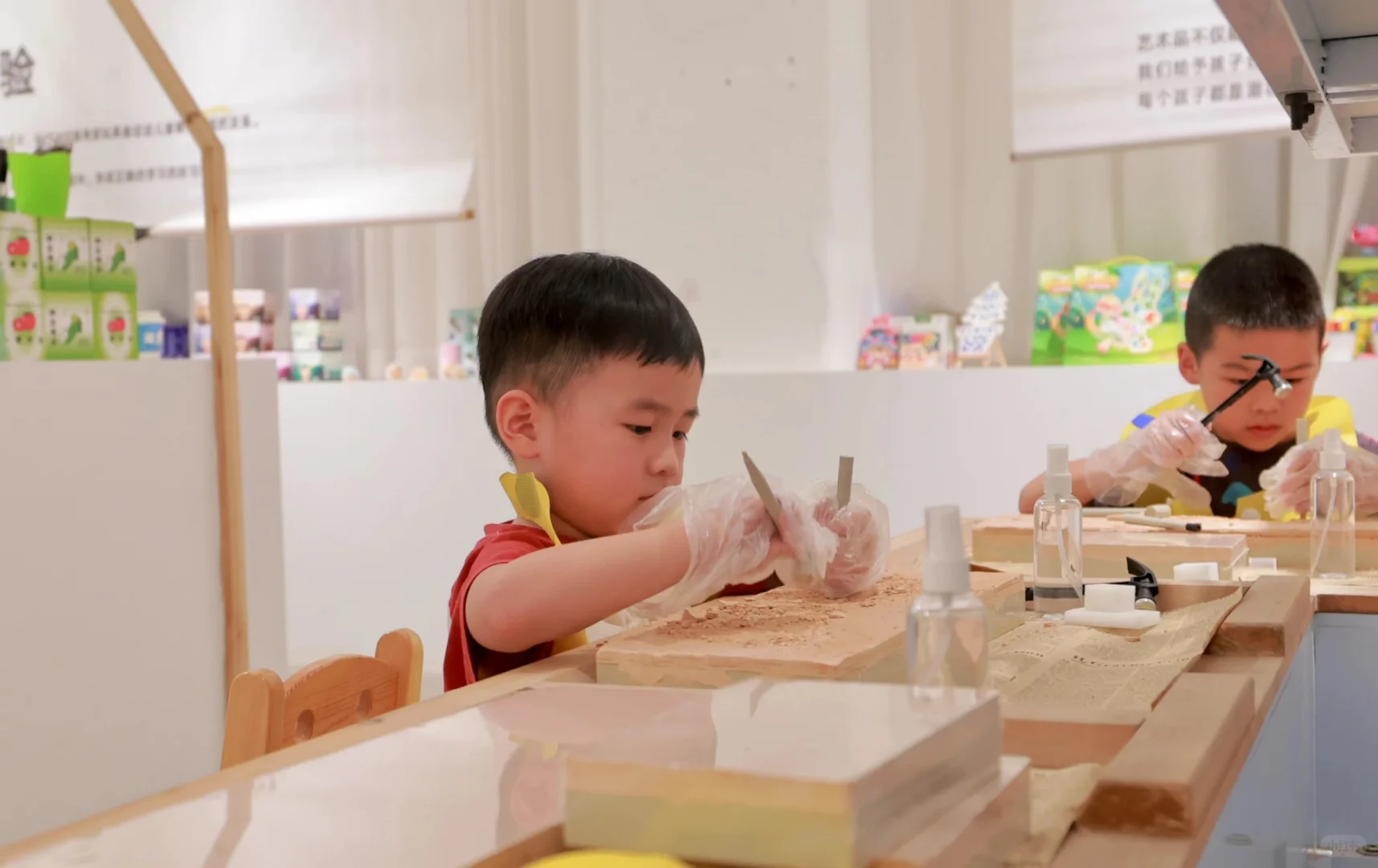 在小小的世界里~~挖呀挖