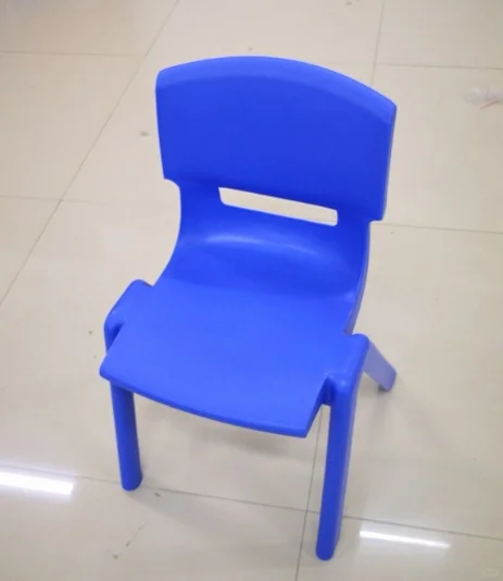 学校全塑料椅子，学生椅，培训椅