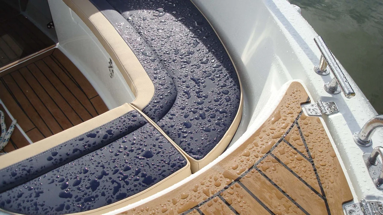 下雨天户外沙发可以100%防水吗？