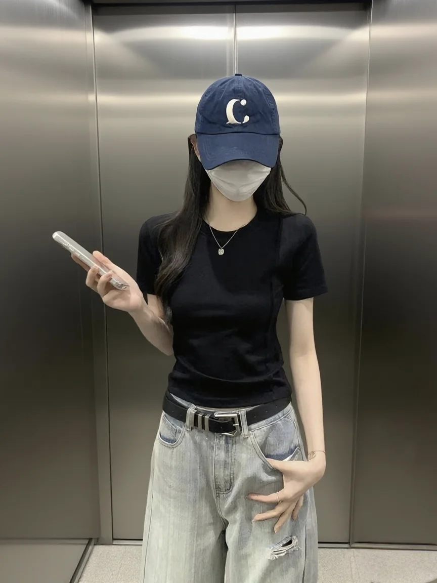 百搭显身材的韩版小上衣