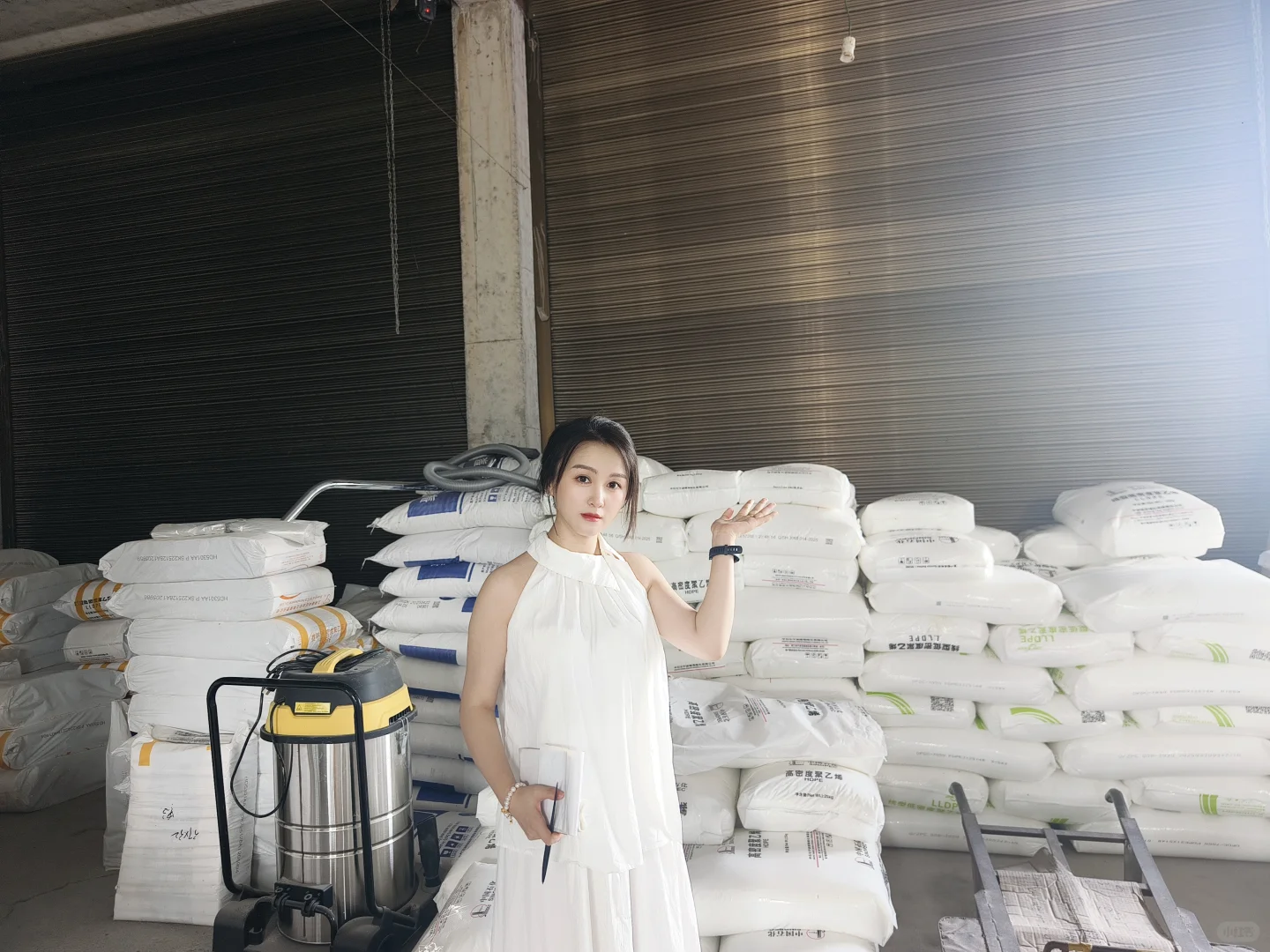 互联网人回村！一定盘活爸妈的塑料包装厂！