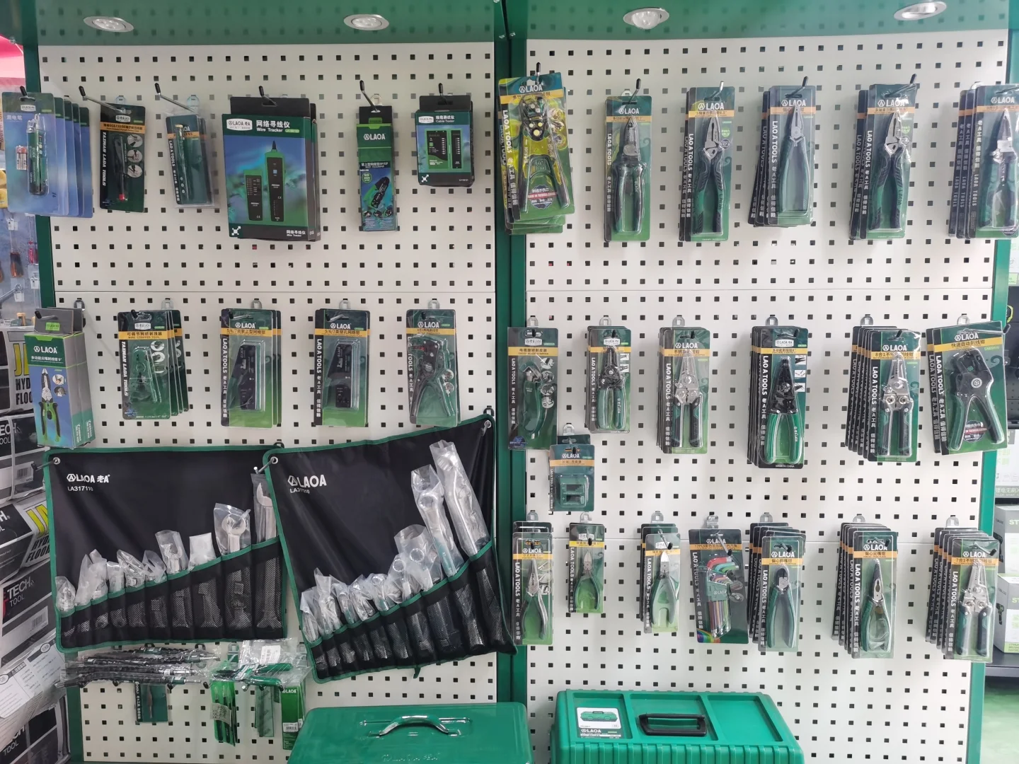 几十年的传统五金店如果不做网店该何去何从