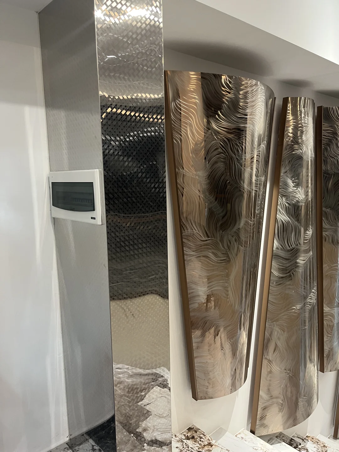 编织纹包柱，两种质感可选